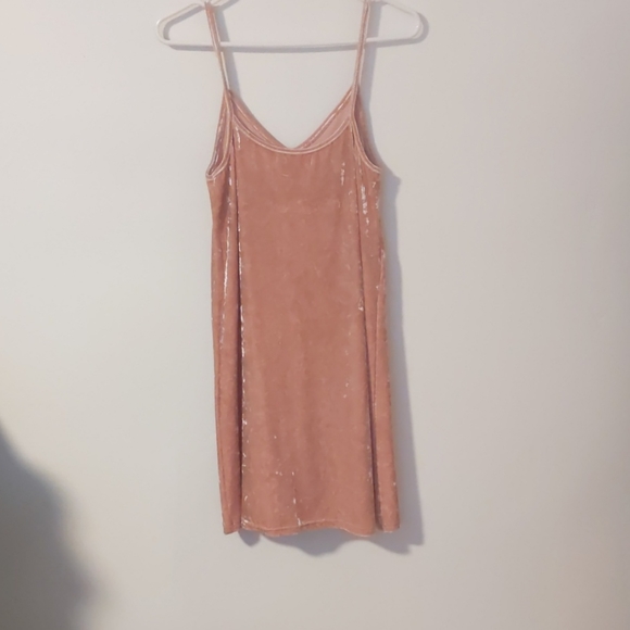 Dress - Picture 3 of 4